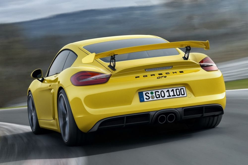 FOTO O noua bijuterie de la Porsche! Are 380 de cai si consuma doar 10 l/100km! Uite cum arata_3
