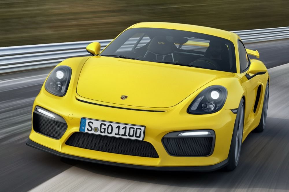 FOTO O noua bijuterie de la Porsche! Are 380 de cai si consuma doar 10 l/100km! Uite cum arata_4
