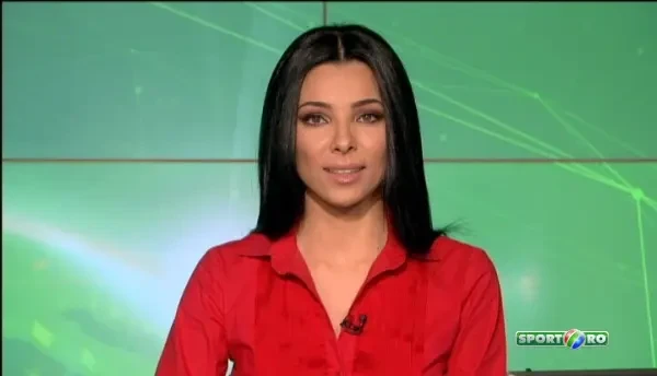 Antrenament SPECIAL pentru Maria Sharapova! Cum s-a distrat pe teren cu mingea de fotbal! VIDEO