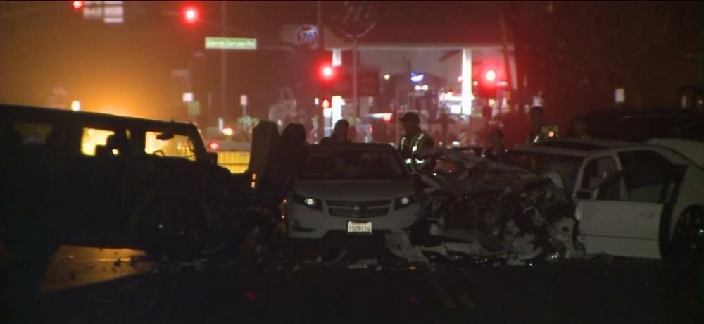 Bruce Jenner, fost medaliat cu aur la Jocurile Olimpice, implicat intr-un accident groaznic. Un om a murit, 5 sunt raniti