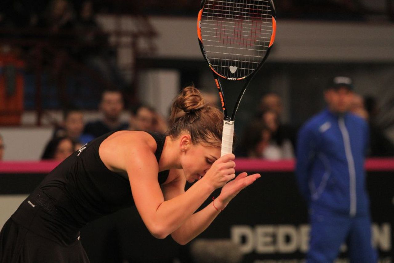 Imaginile transformarii Simonei Halep. Ce a incercat sa faca Tiriac in loja in timp ce Simona ceda nervos pe teren. Galerie FOTO_6