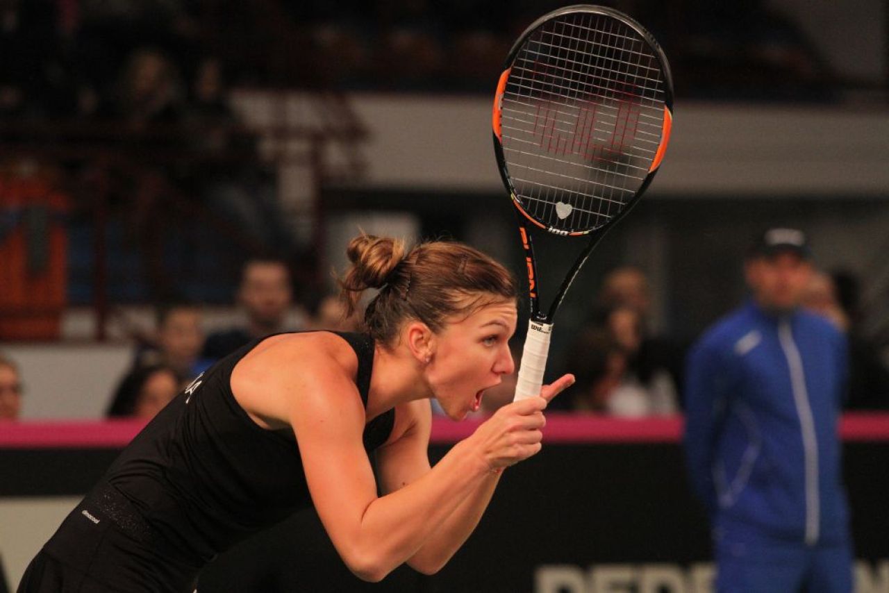 Imaginile transformarii Simonei Halep. Ce a incercat sa faca Tiriac in loja in timp ce Simona ceda nervos pe teren. Galerie FOTO_7