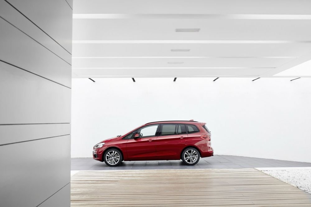 FOTO S-a lansat primul BMW cu 7 locuri. Surpriza pregatita de nemti pentru familisti _9