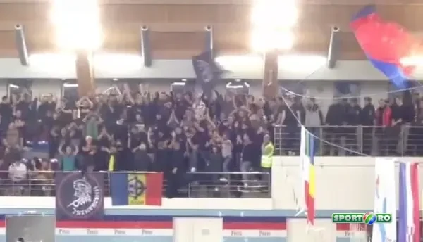 Atmosfera incendiara facuta de fanii Stelei la un meci de POLO din Bucuresti, dupa ce au anuntat ca vor abandona echipa de fotbal