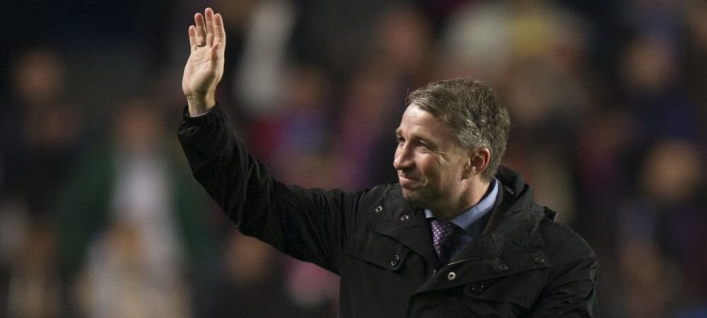 Mutarea la care NU se gandea Dan Petrescu! Poate ajunge sa antreneze o fosta campioana europeana! Care e sansa lui! VIDEO