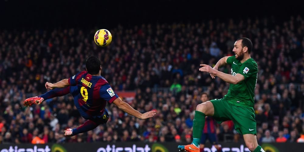 Nu marcheaza des, dar cand o face se intampla asta :) Suarez a dat golul serii in Europa! Executia superba reusita cu Levante