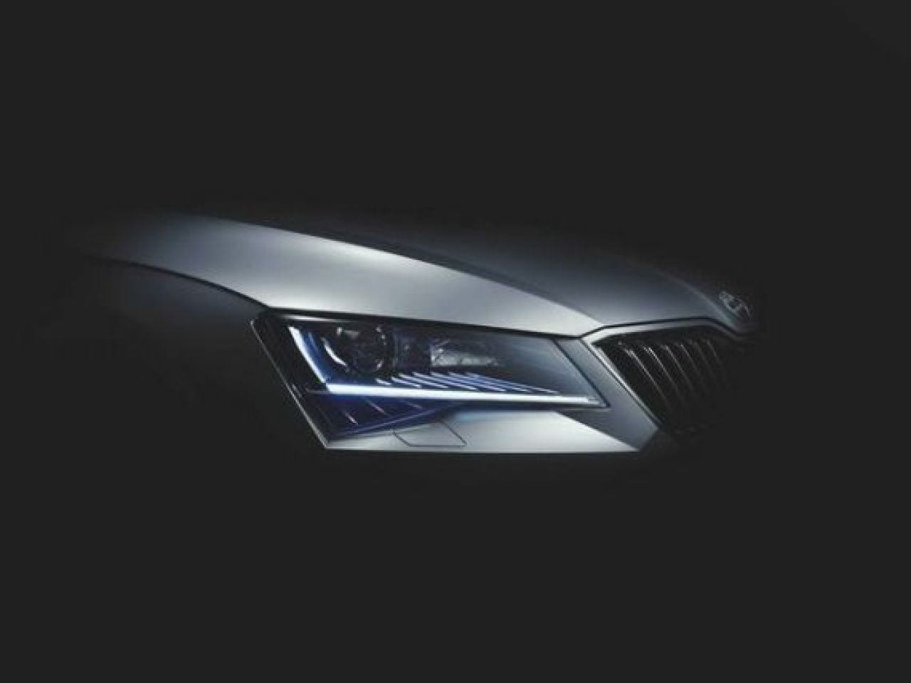 FOTO Primele imagini cu unul dintre cele mai asteptate modele ale anului! Cum arata noua Skoda Superb_1
