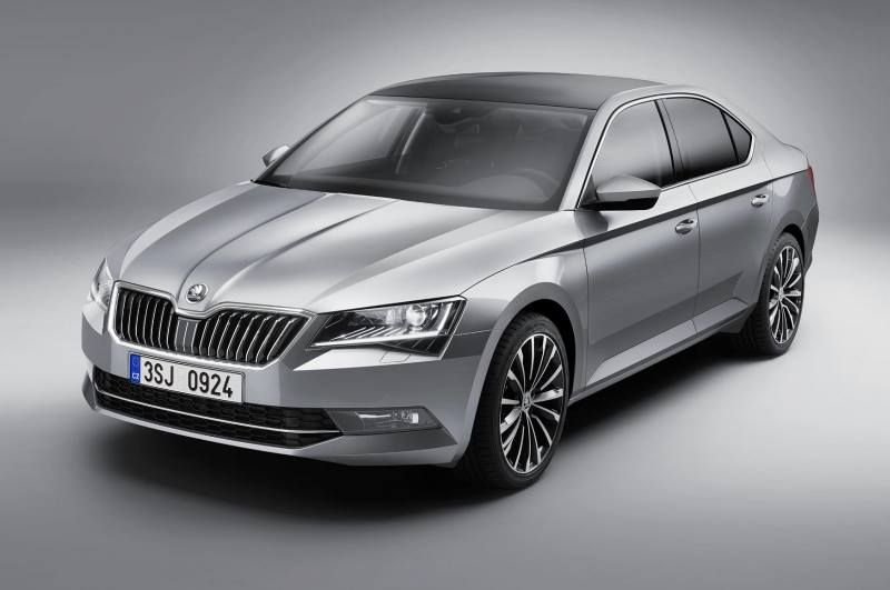 FOTO Primele imagini cu unul dintre cele mai asteptate modele ale anului! Cum arata noua Skoda Superb_3