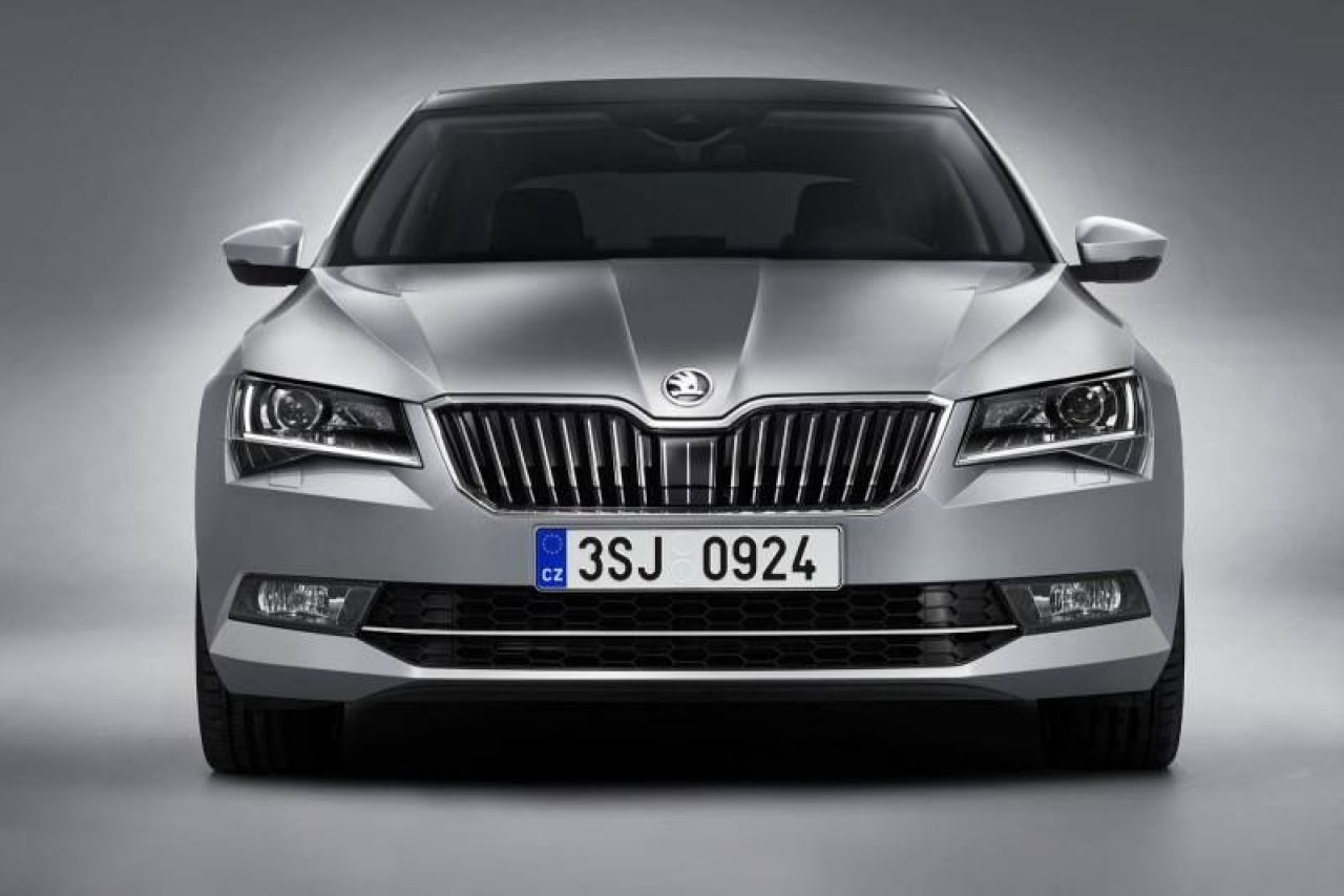 FOTO Primele imagini cu unul dintre cele mai asteptate modele ale anului! Cum arata noua Skoda Superb_9