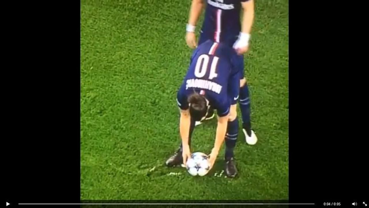 MAGIA lui David Luiz! Brazilianul a mutat o lovitura libera marcata cu spray-ul de arbitru. Cele mai tari reactii_1