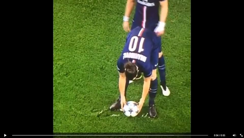 MAGIA lui David Luiz! Brazilianul a mutat o lovitura libera marcata cu spray-ul de arbitru. Cele mai tari reactii_1