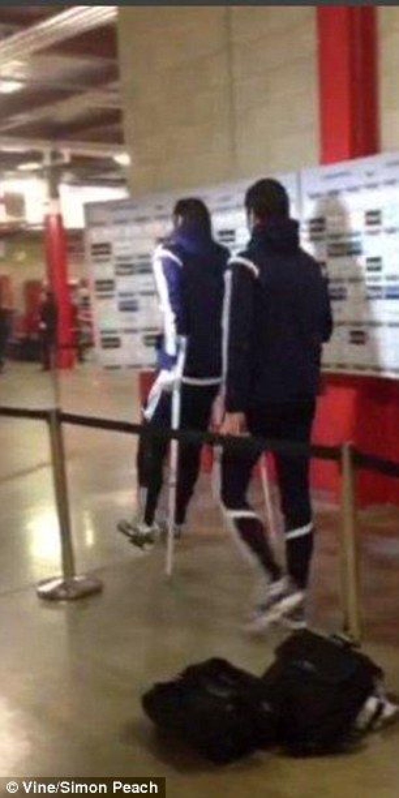 IMAGINI SOCANTE! Cum arata in acest moment piciorul lui Andy Carroll, dupa ce s-a operat. Va rata tot restul sezonului. FOTO_2