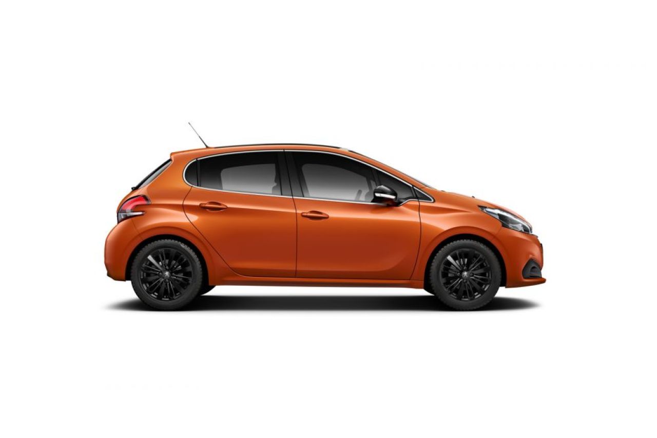 Galerie FOTO: Peugeot 208 facelift. Primele imagini oficiale inaintea lansarii de la Geneva_7