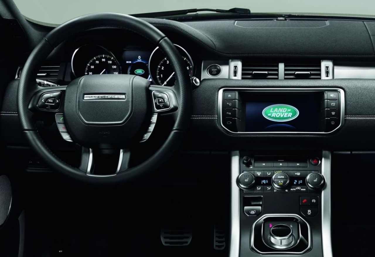 FOTO Noul Evoque vine direct din STAR WARS! Primele imagini cu noul model lansat de Range Rover_2