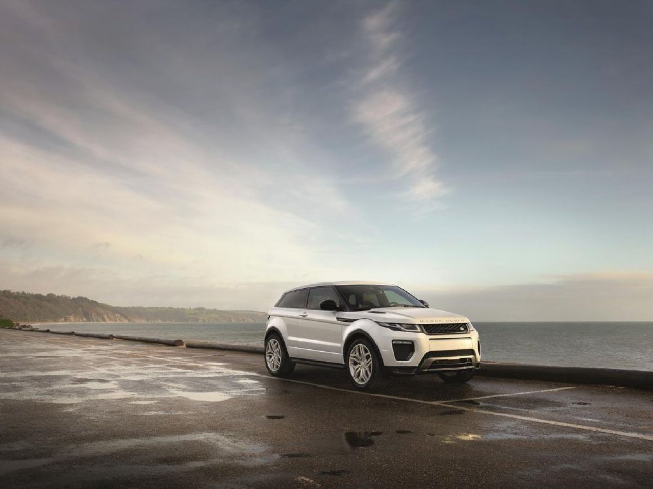 FOTO Noul Evoque vine direct din STAR WARS! Primele imagini cu noul model lansat de Range Rover_6