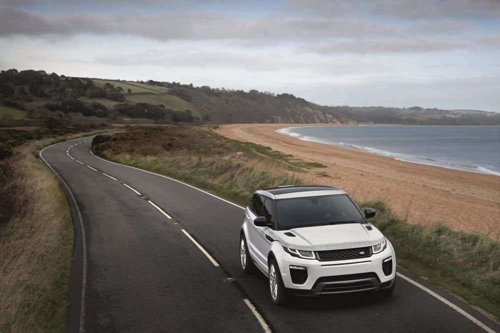 FOTO Noul Evoque vine direct din STAR WARS! Primele imagini cu noul model lansat de Range Rover_7