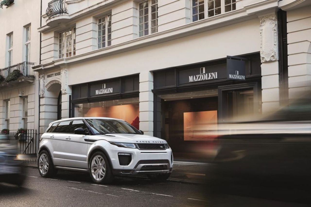 FOTO Noul Evoque vine direct din STAR WARS! Primele imagini cu noul model lansat de Range Rover_9