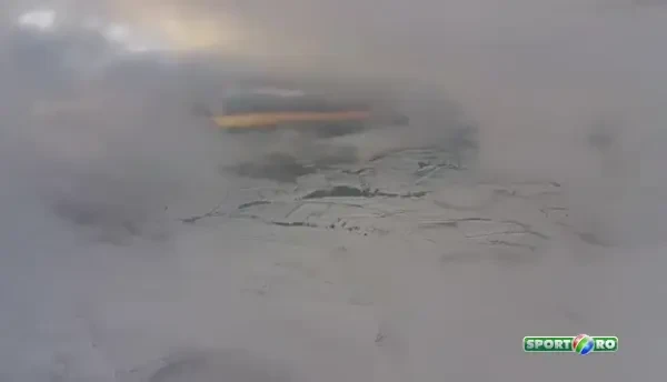 VIDEO Lamborghini, cea mai tare sanie! Cum sa faci snowboard cu o masina de 200.000 de euro!