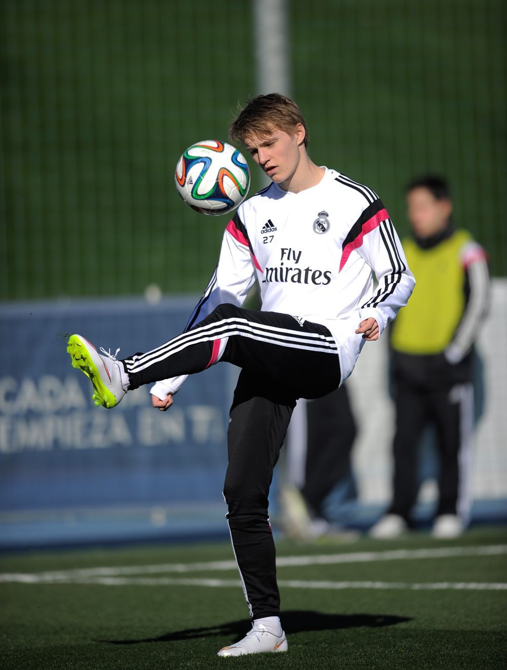 Real Madrid il imprumuta pe pustiul minune al Norvegiei! Desi trecut pe lista de Champions League, Odegaard va juca la o alta echipa_1