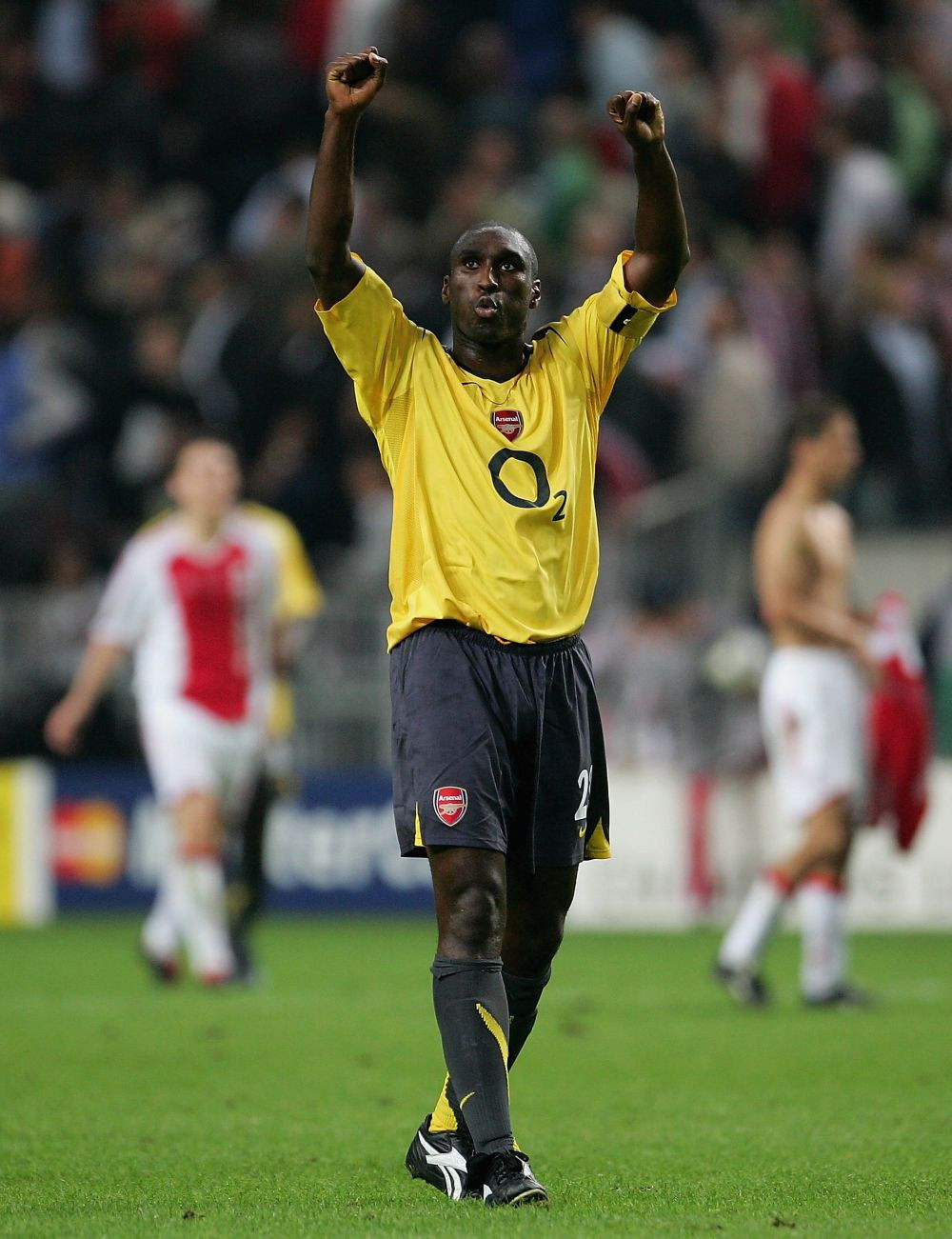 De pe terenul de fotbal la primaria celui mai populat oras din Europa! Sol Campbell, decis sa candideze pentru postul de primar al Londrei
