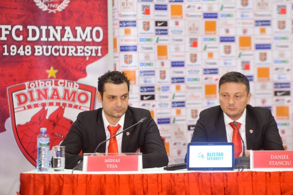 Teja nu crede ca il pune pe Reghe pe banca lui "U" dupa meciul de sambata: "Nu imi doresc sa il demit pe Ogararu, doar sa castig"