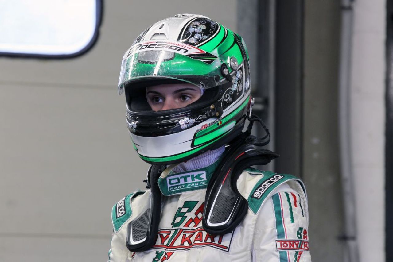 Are 15 ani si este prima femeie pilot din Romania care viseaza la Formula 1. Ce performanta a atins_2