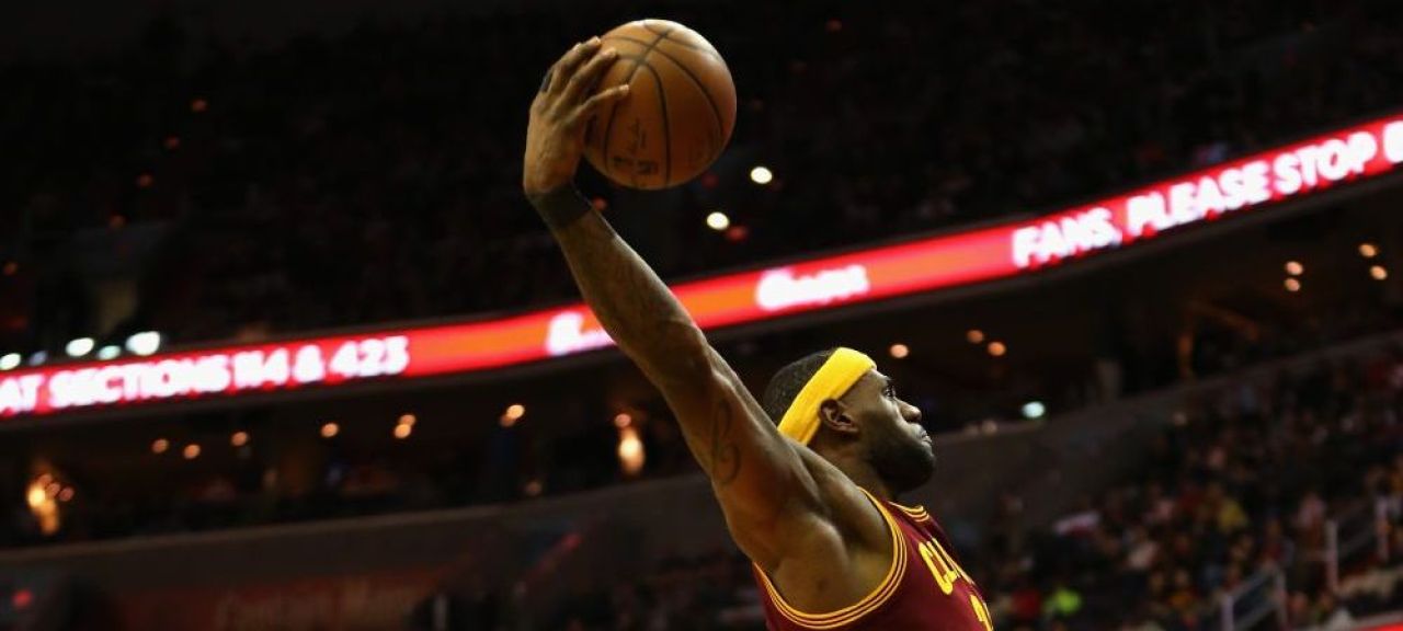 LeBron James ataca al 3-lea titlu in NBA. Cine prinde ultimele locuri pentru playoff in cea mai tare liga de baschet din lume?_3