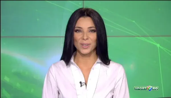 Masina cu care un fan al Rapidului face senzatie pe sosele :) Cum arata ce mai tunata Broscuta din Romania | VIDEO