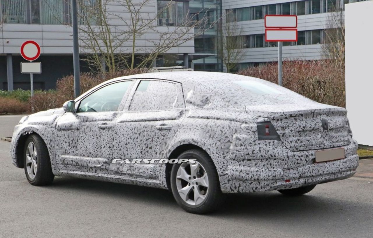 E asta bomba pregatita de Dacia si Renault? Noul SEDAN de LUX a fost scos la plimbare, dar misterul inca planeaza: FOTO SPION_10