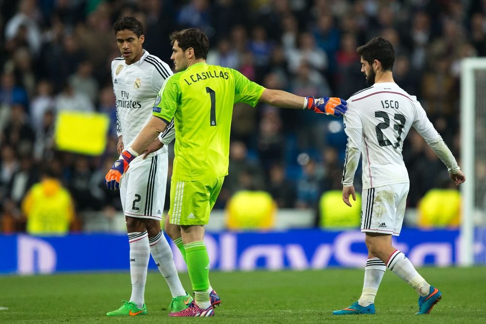 Singur IMPOTRIVA tuturor! Iker Casillas a tras, la propriu, de Ronaldo ca el sa mearga in fata fanilor! FOTO_3