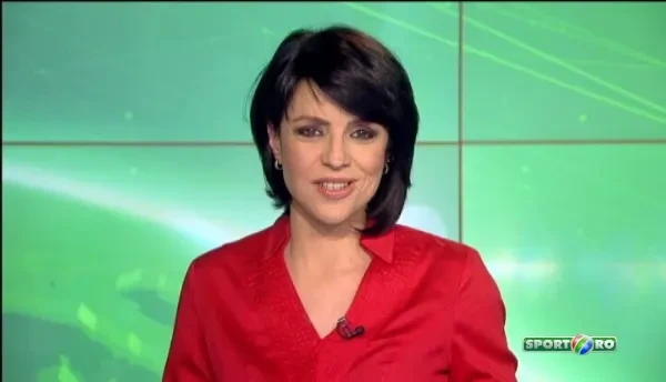 Cate flotari face Radu Valahu? PE TOATE :) Valahu s-a apucat de sport in parc si se antreneaza cu romanul care vrea sa bata recordul mondial la flotari