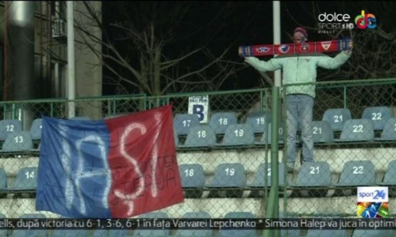 Imaginea DEZASTRULUI la Steaua: si batuti si abandonati! UN singur suporter in peluza la Targu Jiu! FOTO_1