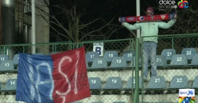 Imaginea DEZASTRULUI la Steaua: si batuti si abandonati! UN singur suporter in peluza la Targu Jiu! FOTO_3