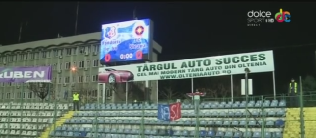 Imaginea DEZASTRULUI la Steaua: si batuti si abandonati! UN singur suporter in peluza la Targu Jiu! FOTO_4