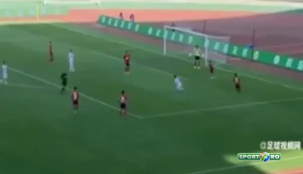 VIDEO Simulare MADE in China! Cea mai proasta decizie de arbitraj! Modul IREAL in care s-a dat penalty: