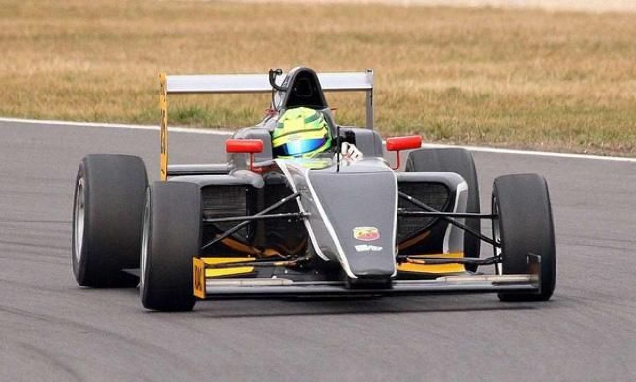EMOTII pentru familia Schumacher! Mick, fiul de 15 ani al fostului campion, a facut ACCIDENT cu 160 km/h_1