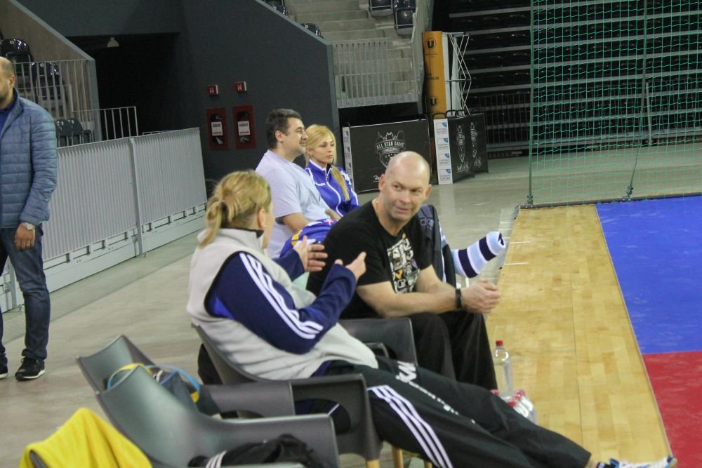 Noul selectioner al nationalei de handbal are planuri mari, dar nu se hazardeaza: 