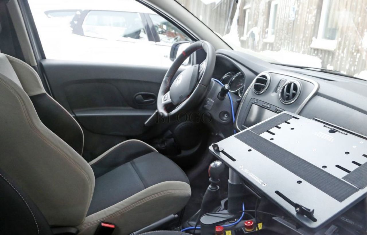 Dacia lanseaza PRIMUL model sport anul acesta! Au aparut noi informatii despre Sandero RS! Surpriza pregatita de producator_9