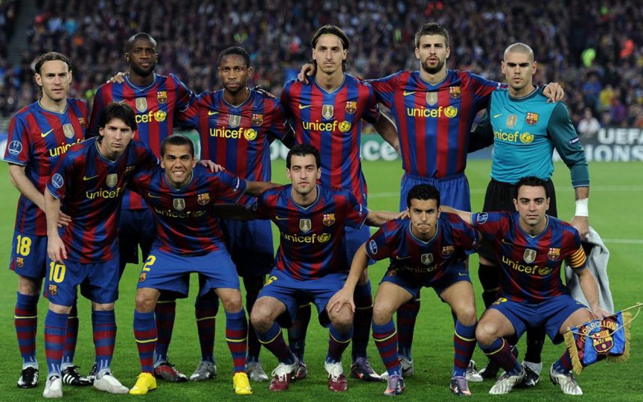 Transformarea Barcelonei de la Ronaldinho la Messi. Galerie FOTO fantastica cu 12 ani de istorie si fotbal total_7
