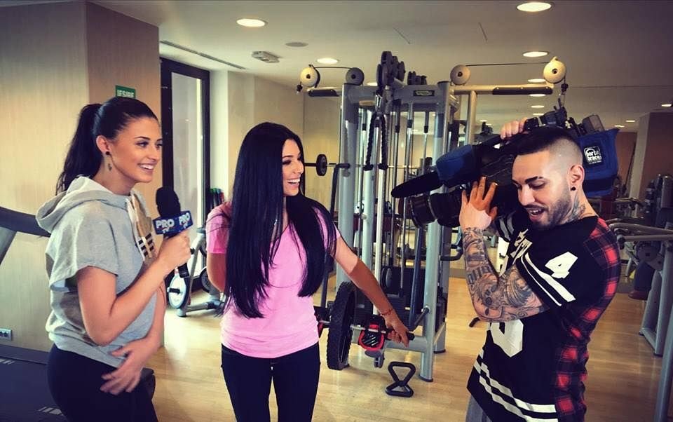 Cum se antreneaza cuplul momentului in showbiz-ul romanesc, Antonia si Alex Velea: 