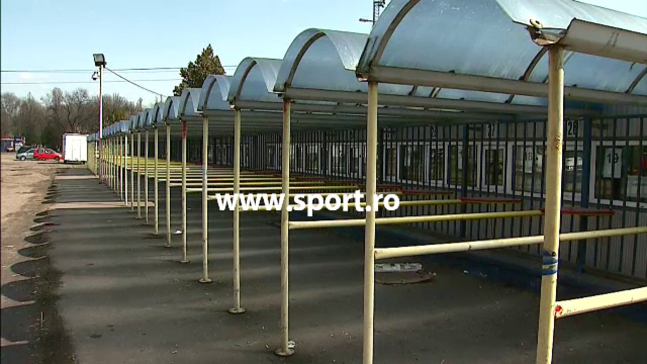 FOTO DEZOLANT! Steaua, parasita de fani: