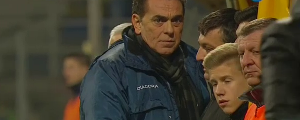 Scene incredibile la Brasov - Dinamo! Patronul Ioan Neculaie a coborat nervos de la loja si i-a chemat pe toti la ORDINE! FOTO_4