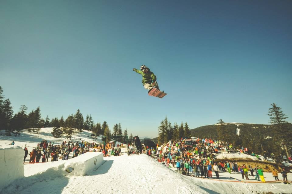 Snow On Fire! Imagini VIDEO de la cea mai importanta competitie de snowboarding slopestyle din Romania (P)_3