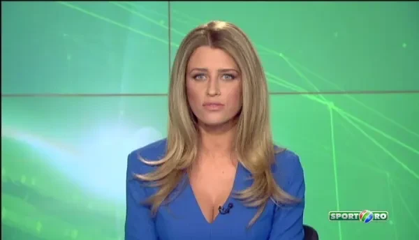 Calatorii trenurilor din Berlin au ramas fara glas, cand s-au trezit cu mai multi barbati dezbracati in vagoane! Erau poloisti