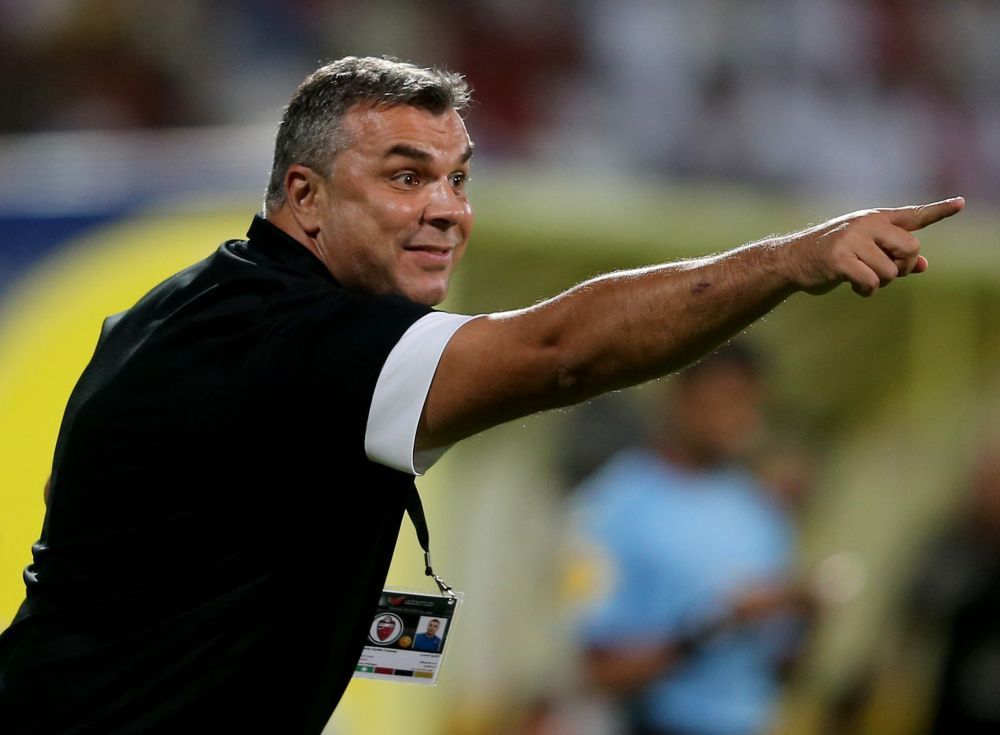 Olaroiu, din nou EROU la arabi! Antrenorul a cucerit Supercupa Emiratelor cu Al Ahli, dupa ce i-a batut pe seicii cu care e LA CUTITE