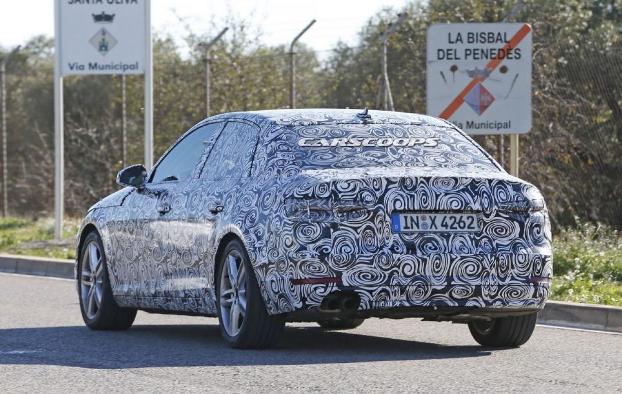 FOTO Noul Audi A4, surprins la teste fara deghizare! Ce surprize pregatesc nemtii pentru aceasta toamna_7