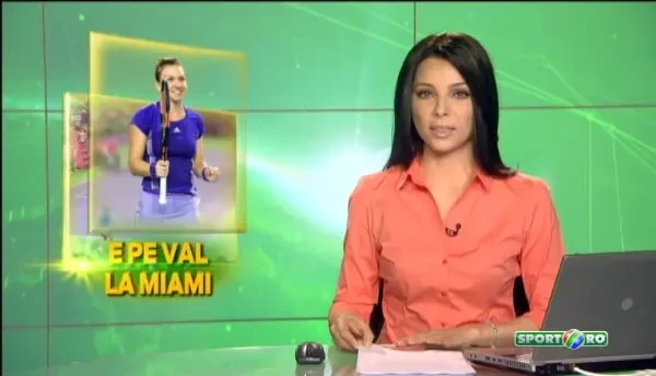 Adversara de TOPless pentru Simona! Cum a socat Pennetta lumea tenisului