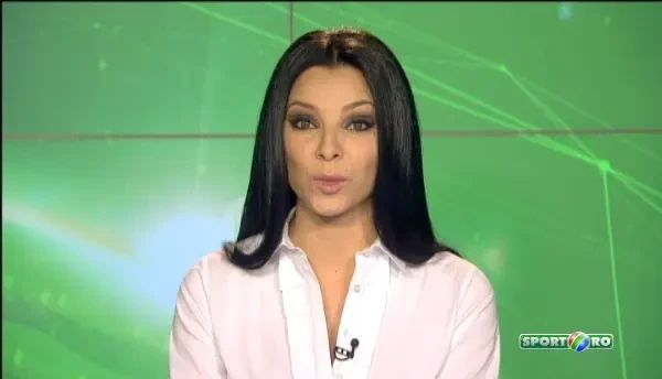 In familia celei mai puternice romance e o regula: doar cine o pune pe mama la skandenberg, are voie sa iasa cu fetele in oras!