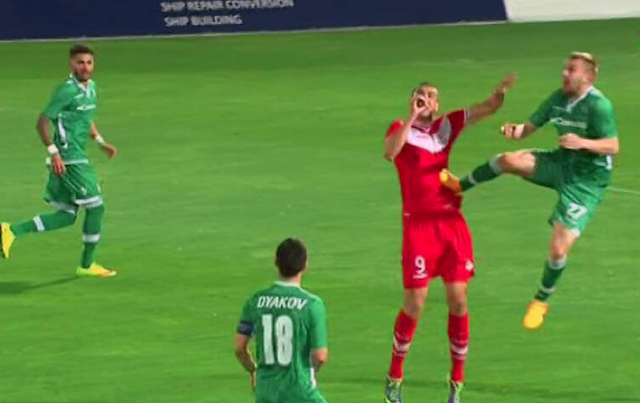 SCENE incredibile in Bulgaria! Cosmin Moti i-a dat KO unui fost jucator al Stelei! L-a lovit fara mila, nu a primit nimic! FOTO_3