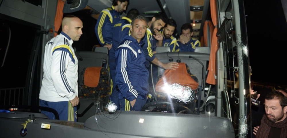 Marturii cutremuratoare din timpul atacului armat asupra autocarului lui Fenerbahce: 